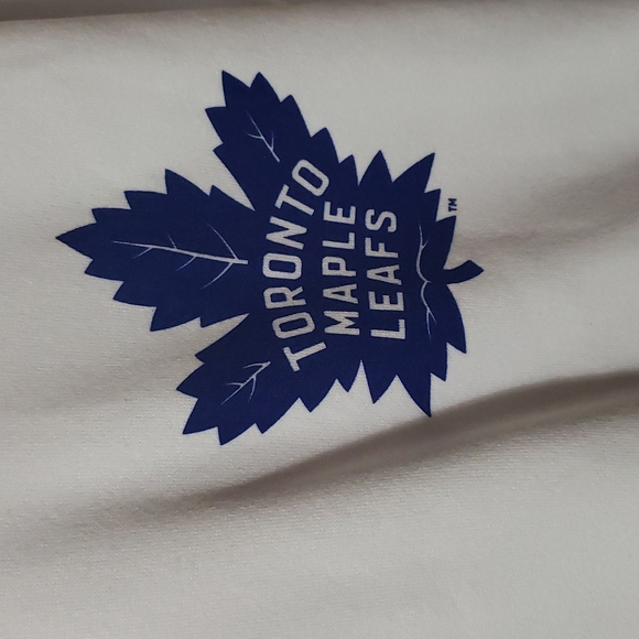 Toronto Maple Leafs Sweater - Picture 2 of 4